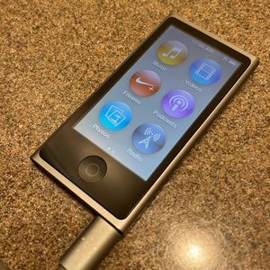 iPod Nano 7th Generation Excellent Condition